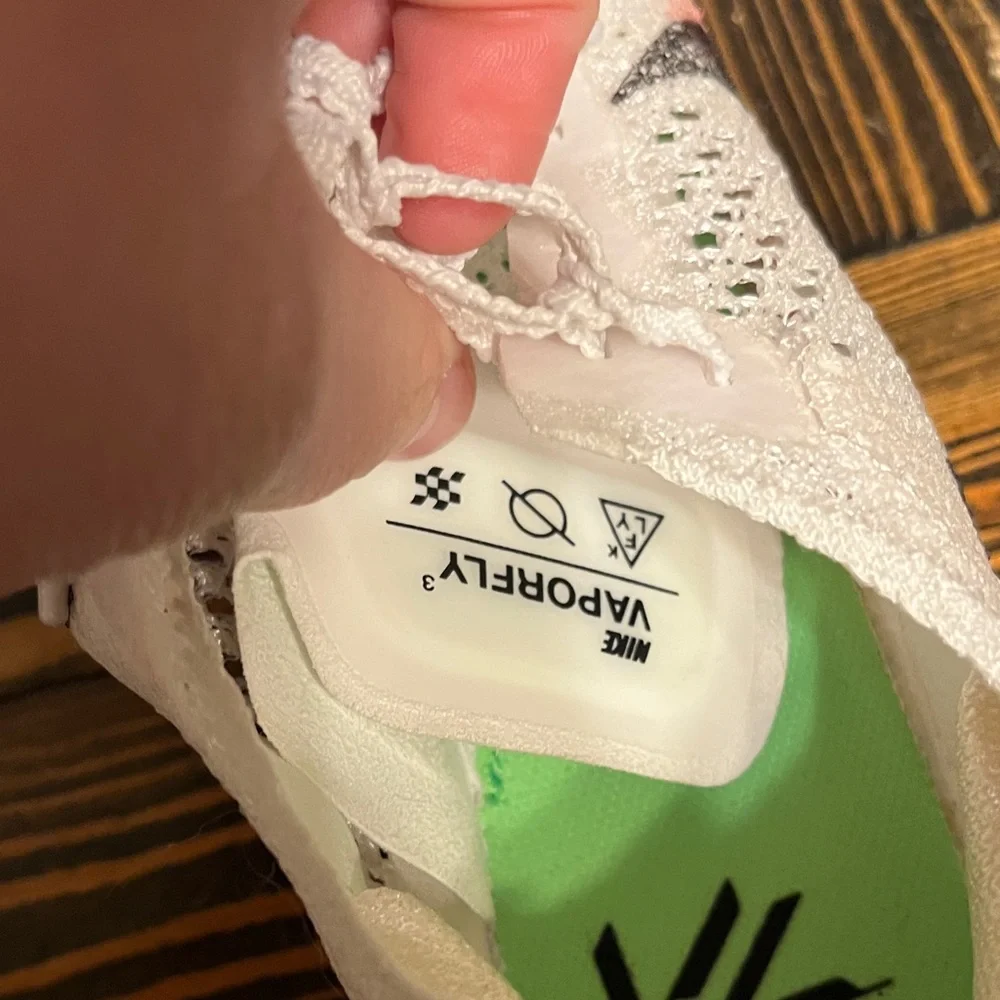 Nike Women's ZoomX Vaporfly 3 Running White/Bright Crimson - Picture 5 of 16